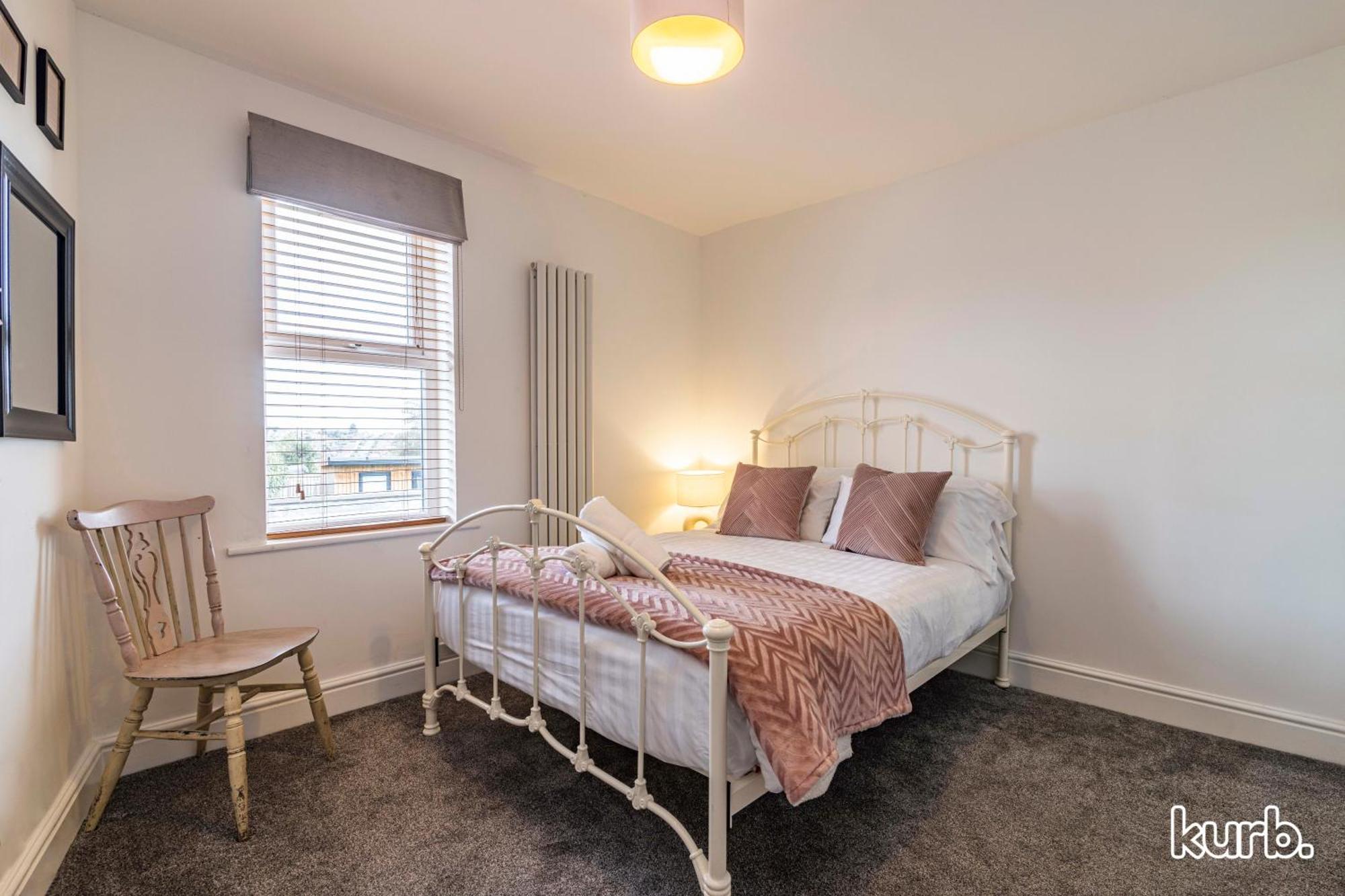 Carlton Hill House - 5 Bedroom House With Parking * Nottingham