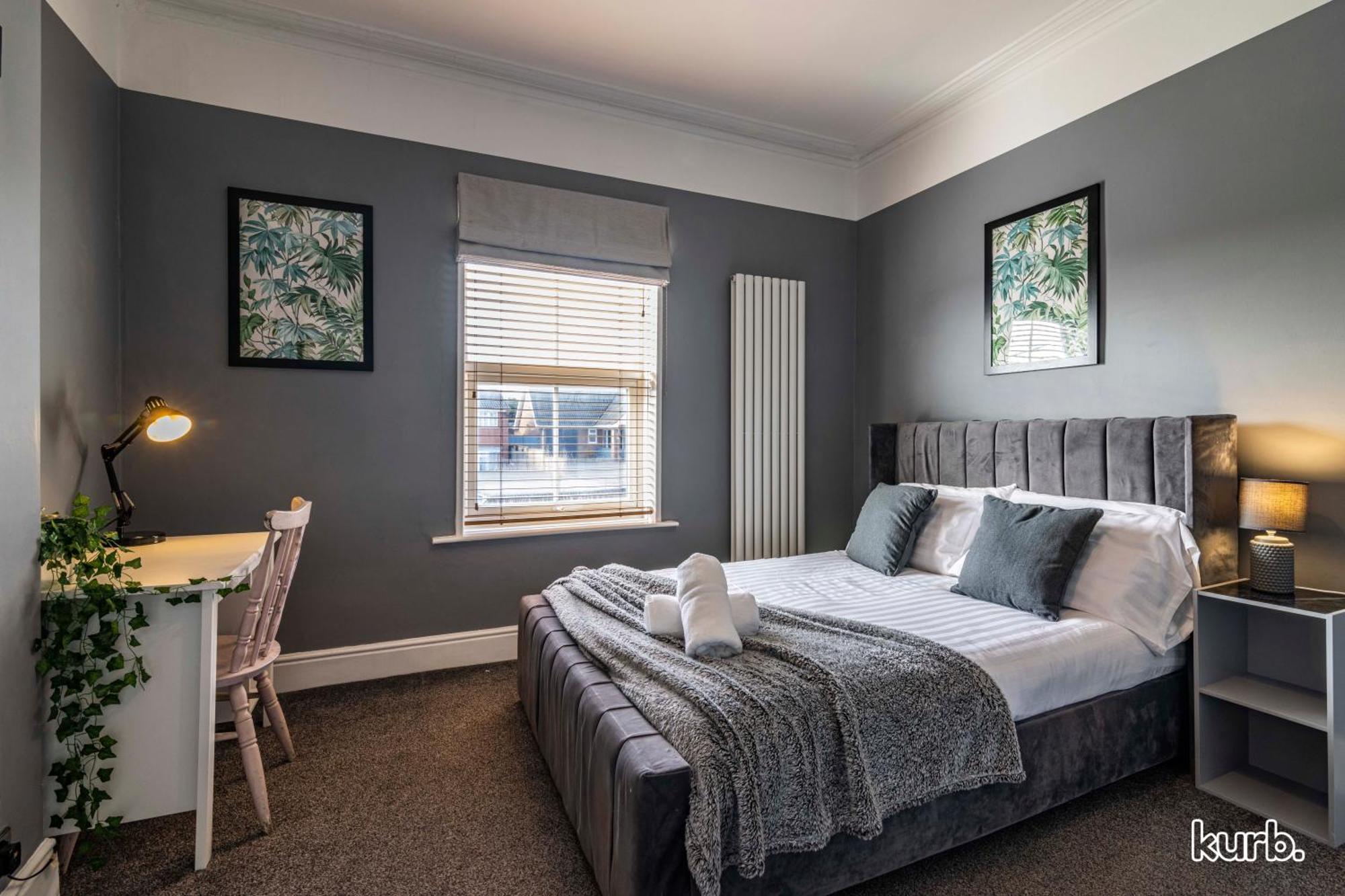 Carlton Hill House - 5 Bedroom House With Parking Holiday home *