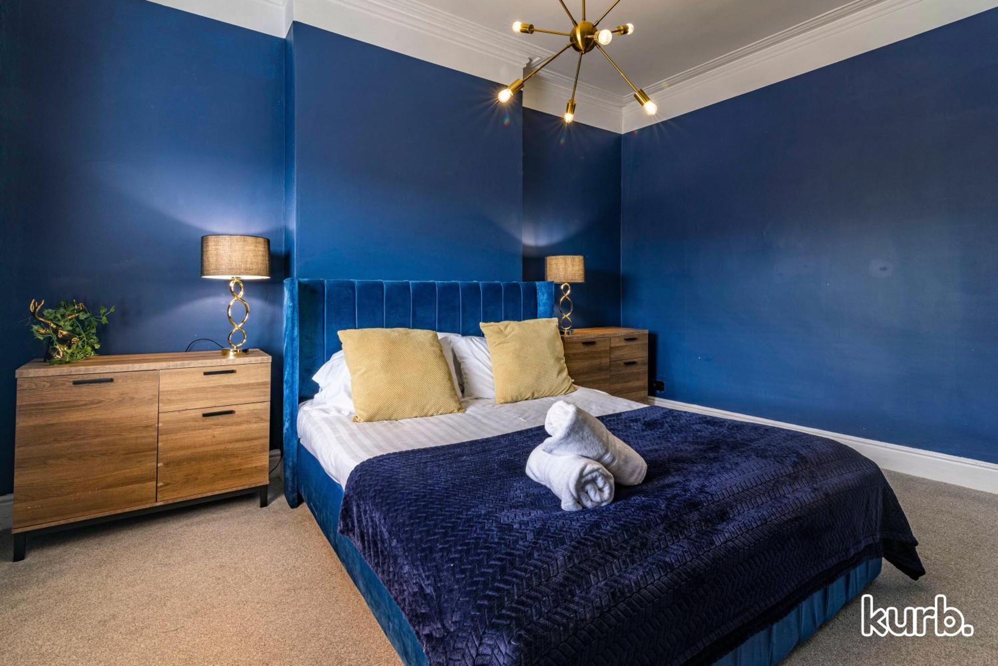 Holiday home Carlton Hill House - 5 Bedroom House With Parking